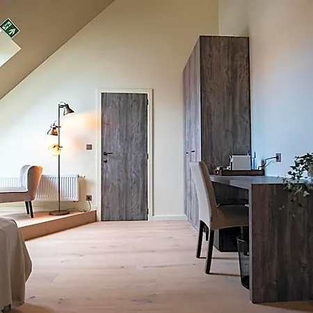 't Ponton Bed & Breakfast 4*