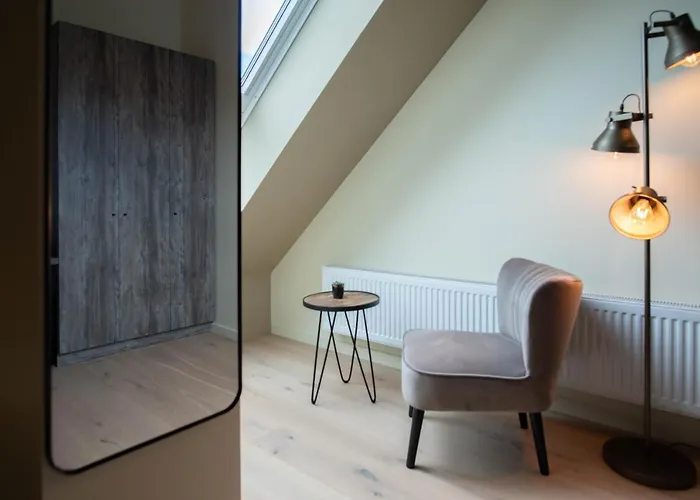 't Ponton 4* نيوبورت